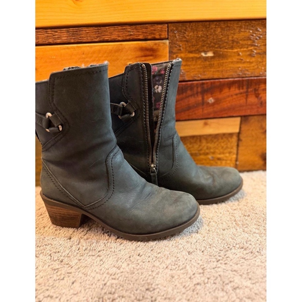 Teva Women's Dark Teal Short Leather Boots with Side Zip